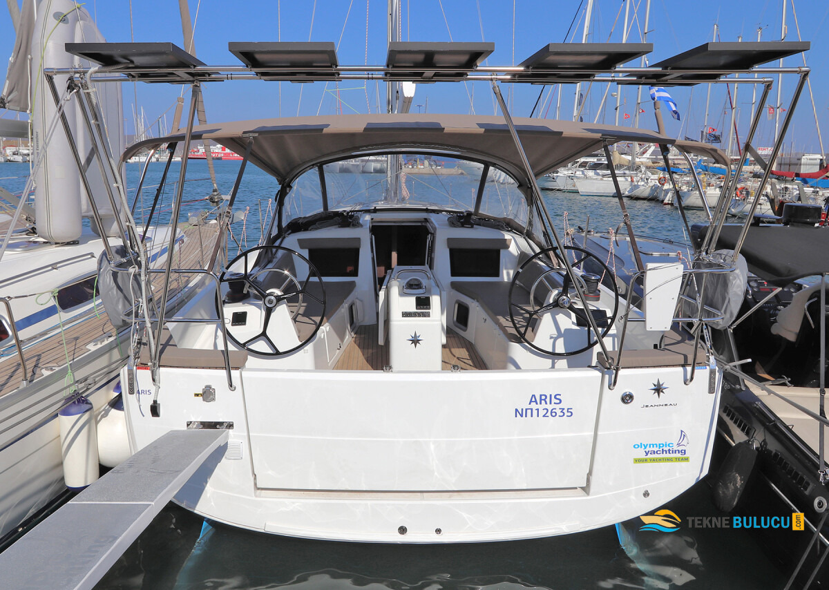 Jeanneau Sun Odyssey 410 2022 iç mekan 2