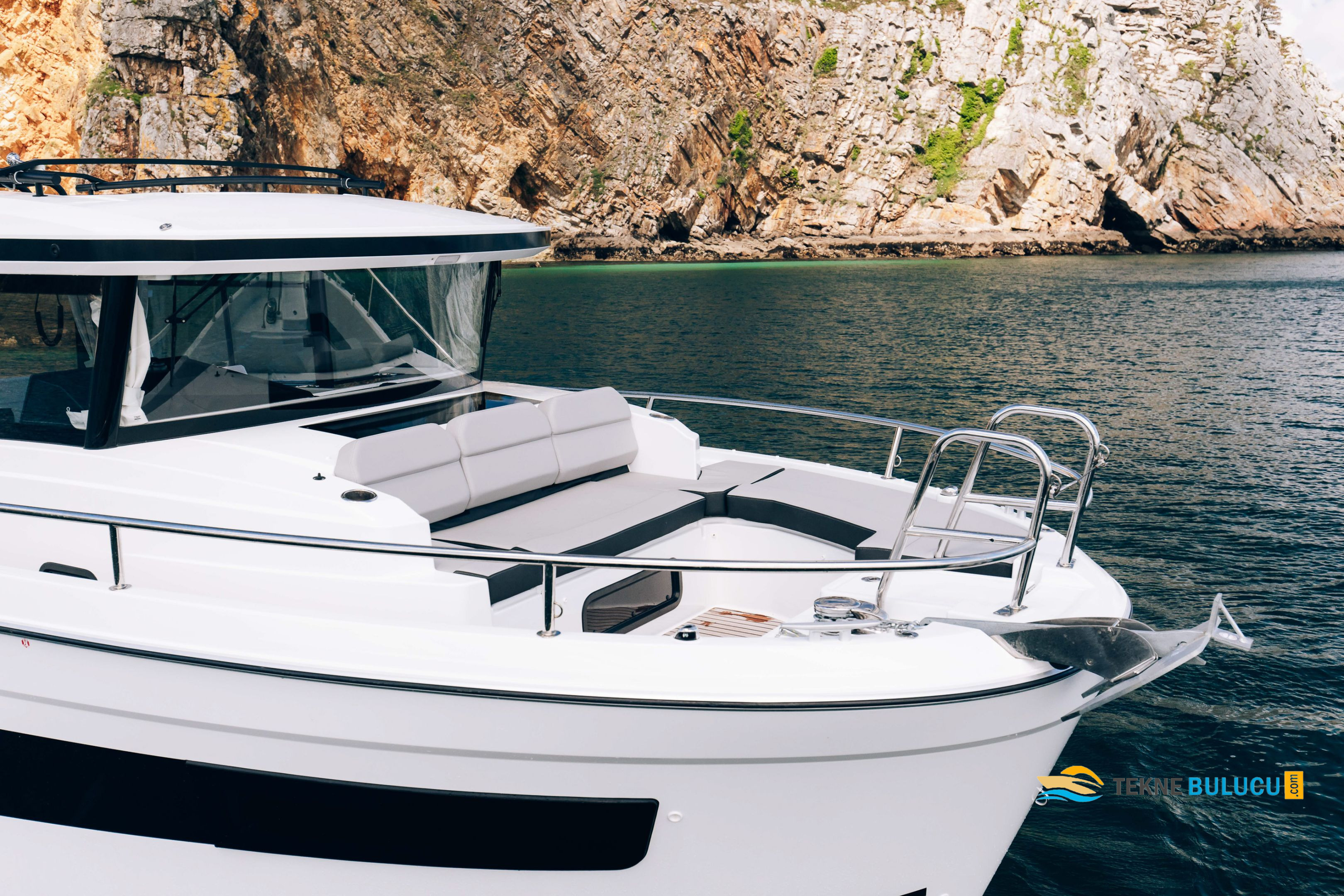 Jeanneau NC 37 2018 iç mekan 2