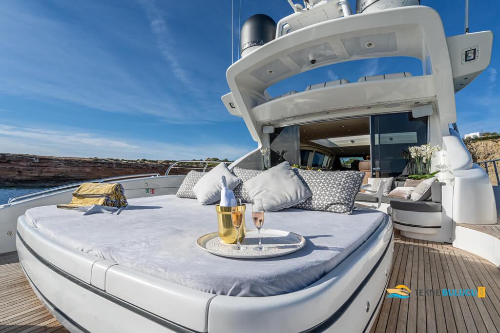 Mangusta 92 2016 iç mekan 2