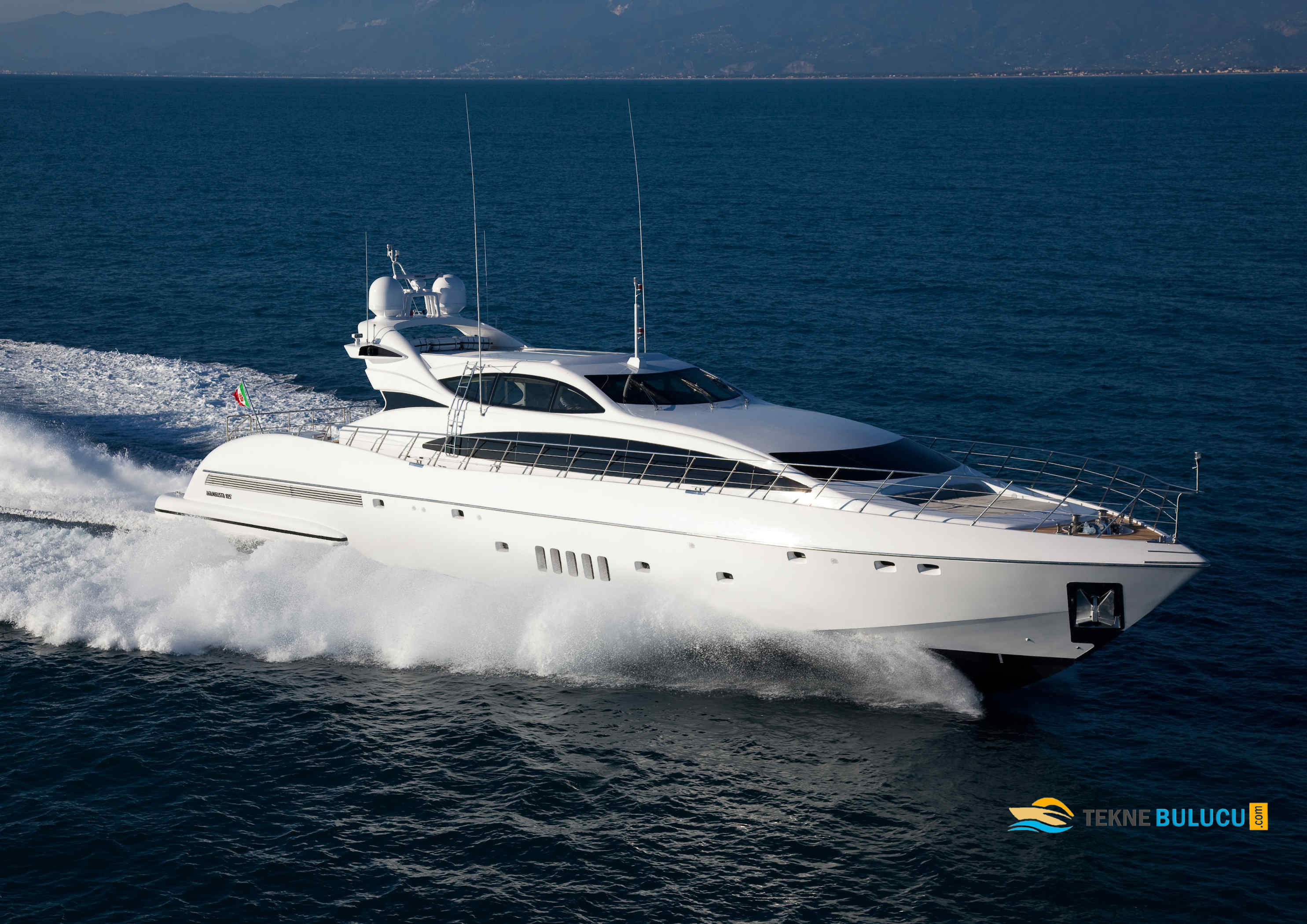 Mangusta 105 2015 iç mekan 2