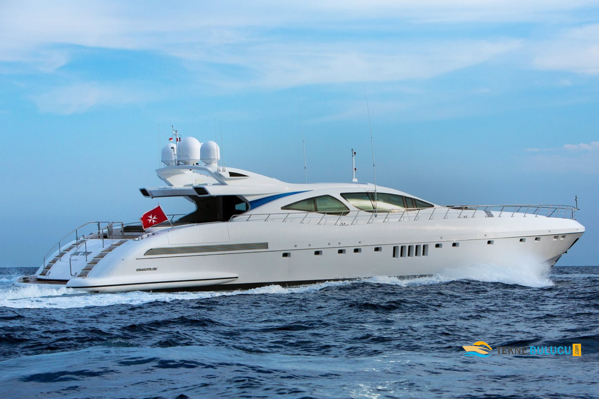 Mangusta 130 2012 iç mekan 2