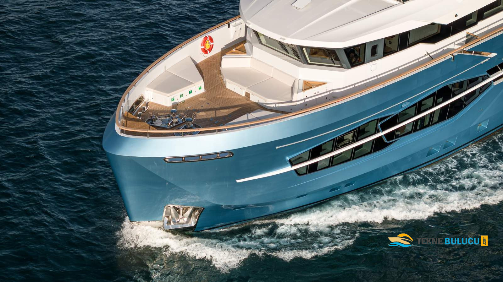 Numarine 32XP 2026 iç mekan 2