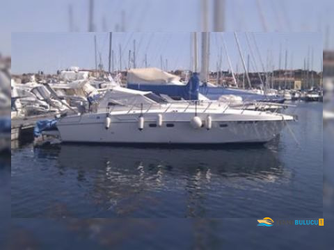 Ferretti Altura 38 1986 iç mekan 2