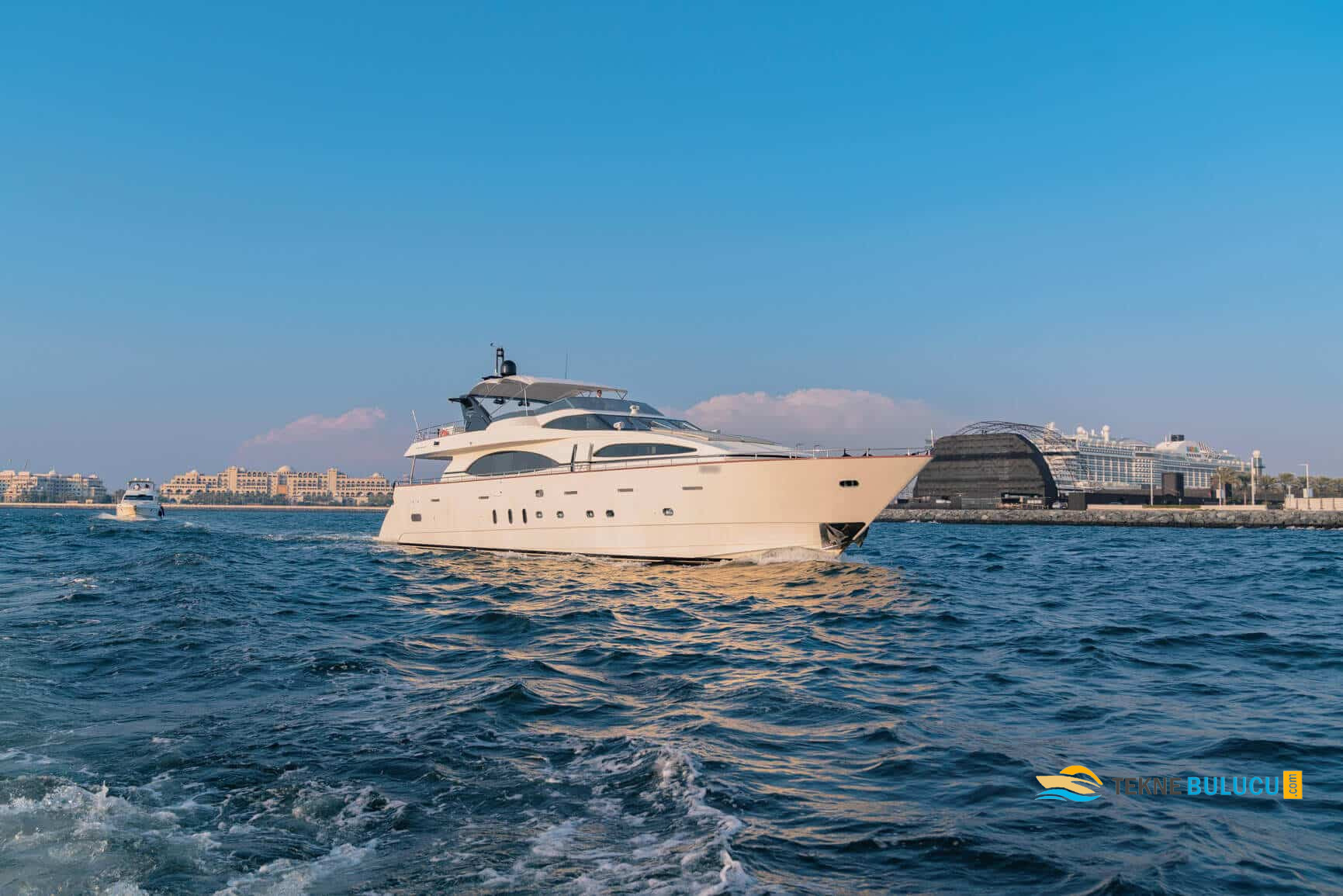 Azimut 100 Jumbo 1999 iç mekan 3
