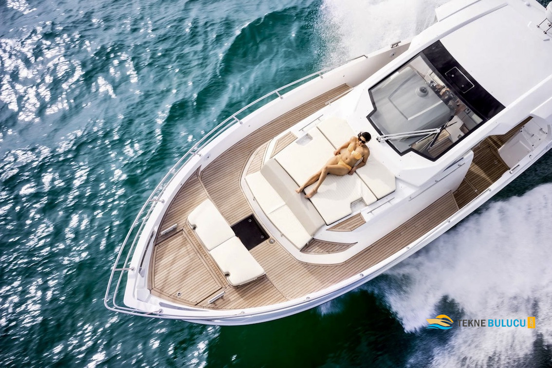 Azimut Verve 40 2022 iç mekan 3