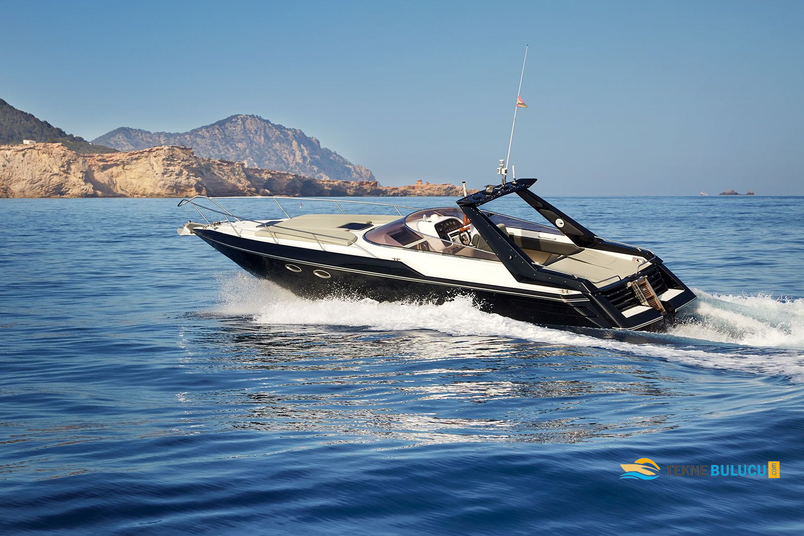 Sunseeker Tomahawk 37 1986 Model iç mekan 3
