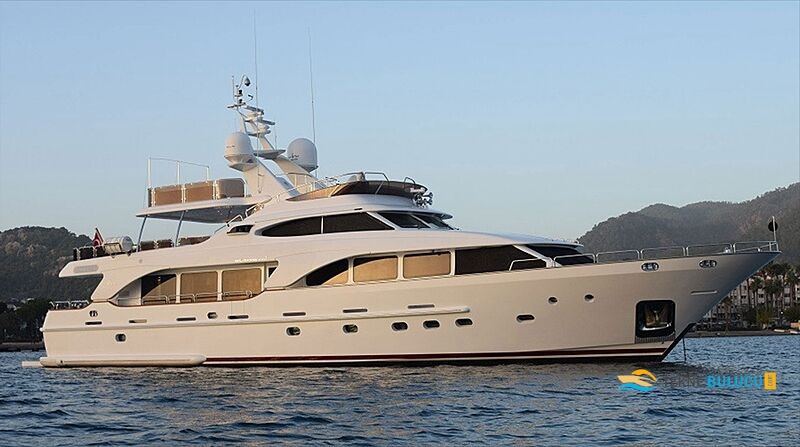 Benetti Tradition 100 30m 2009 Model iç mekan 3