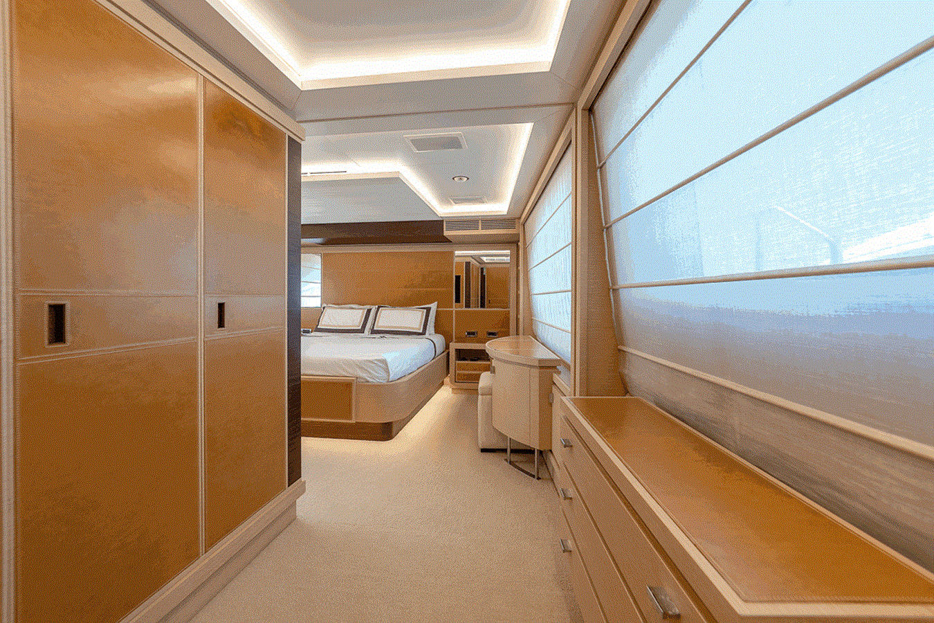 Benetti Delfino 93 2015 Model iç mekan 3