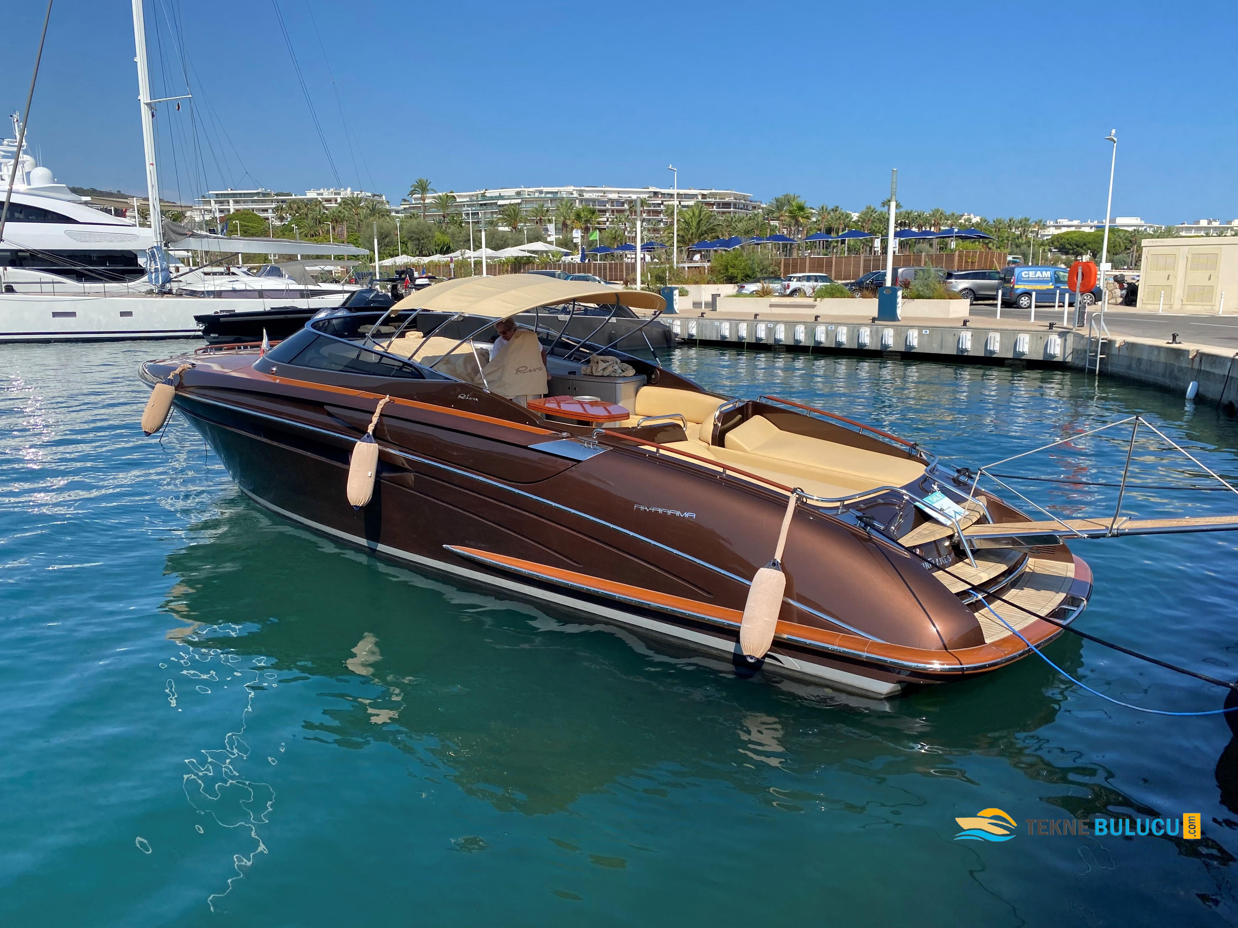 Riva Rivarama 44 2009 iç mekan 3