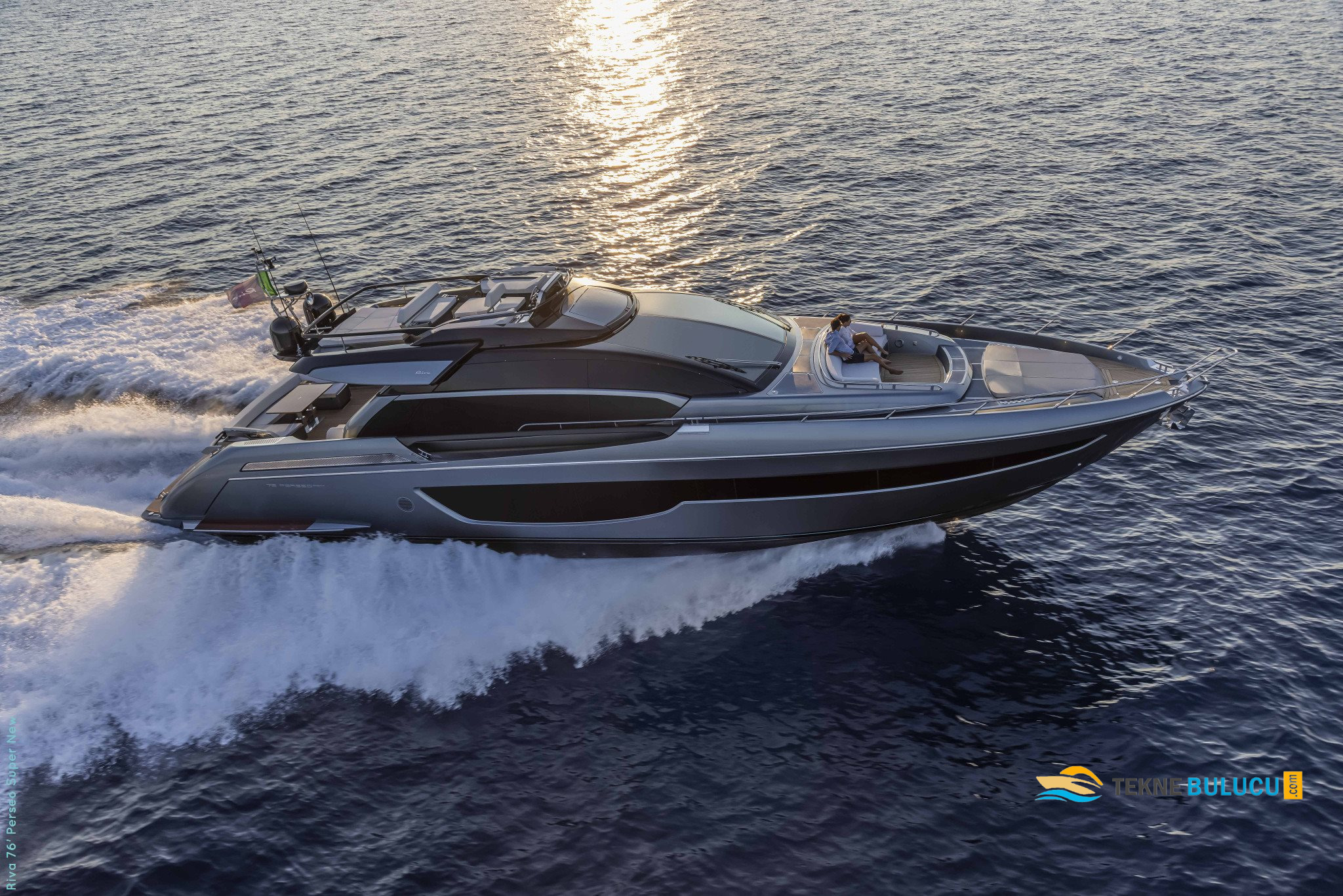 Riva 76 Perseo 2015 iç mekan 3
