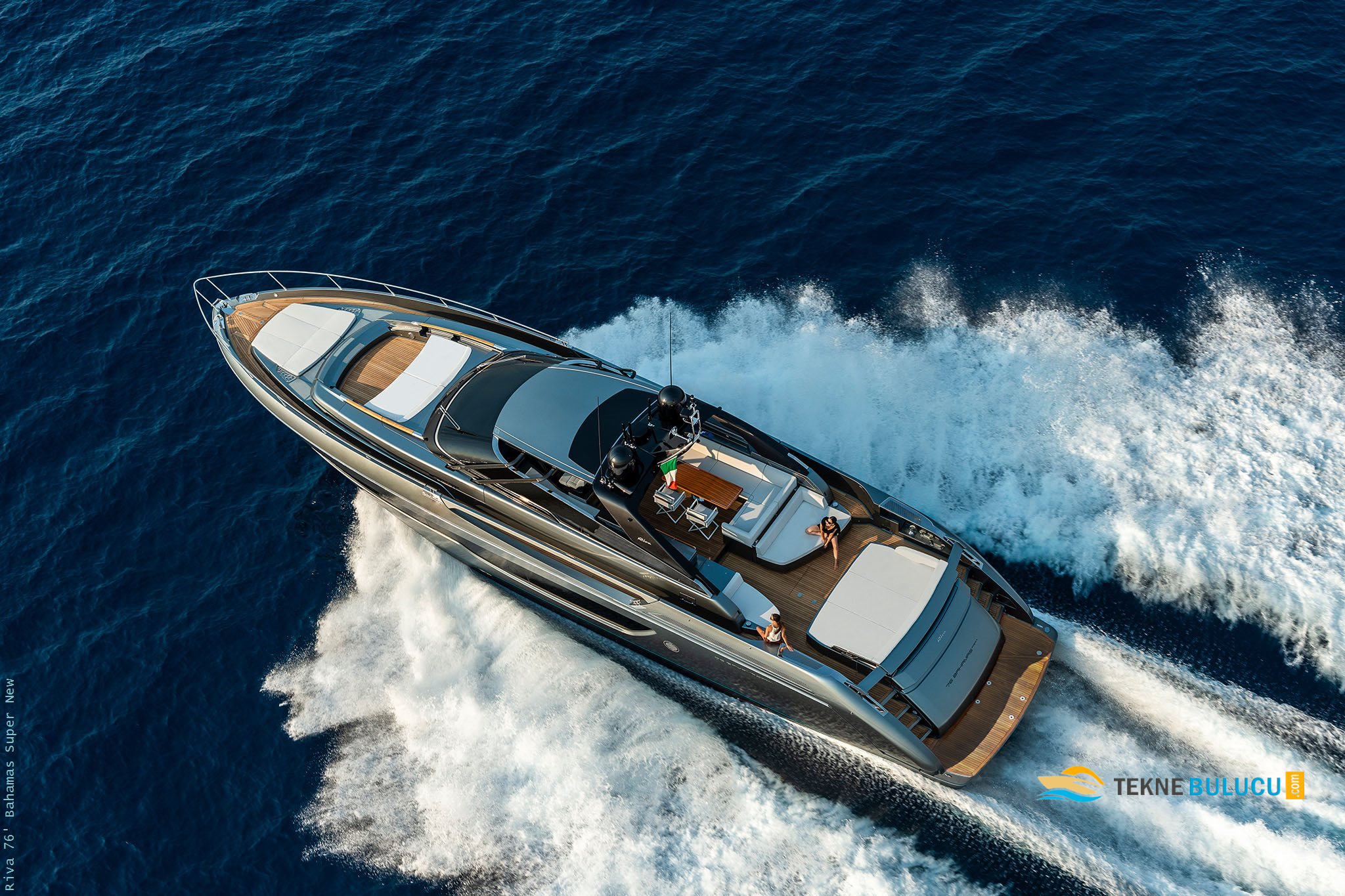 Riva 76 Bahamas 2020 iç mekan 3