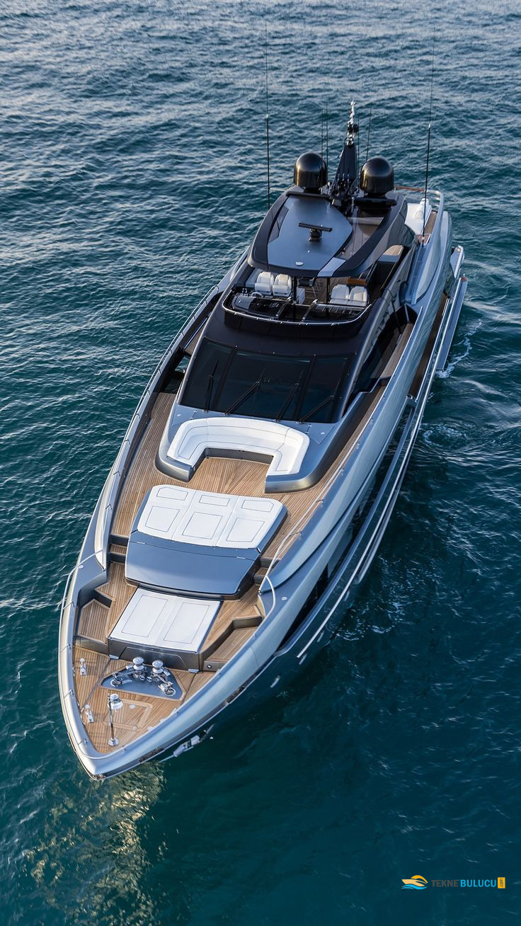Riva 110 Dolcevita 2020 iç mekan 3