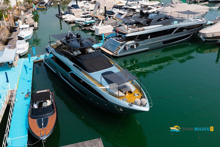 Riva 110 Dolcevita 2021 iç mekan 3