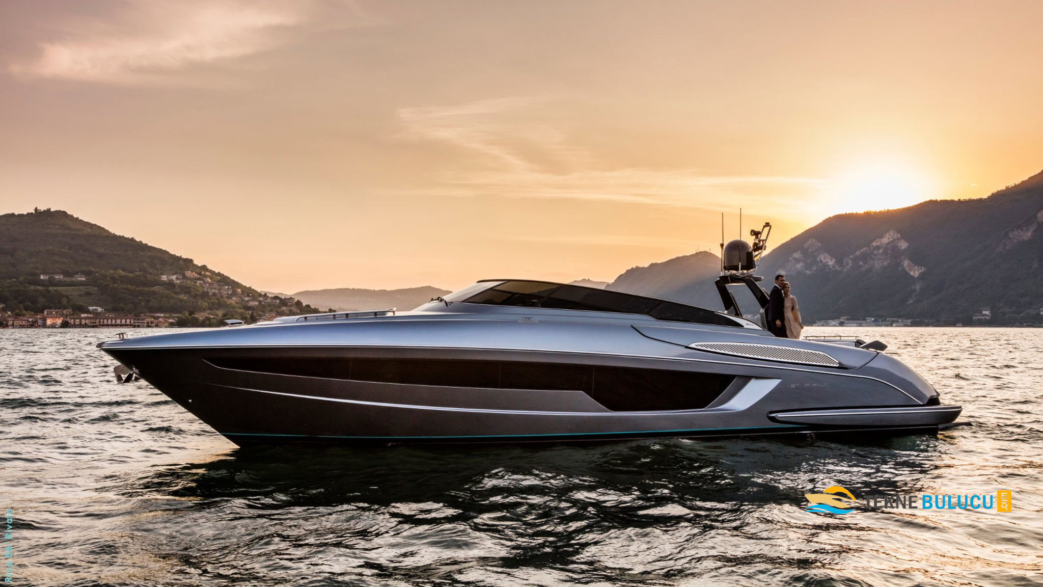 Riva 56 Rivale 2022 iç mekan 3