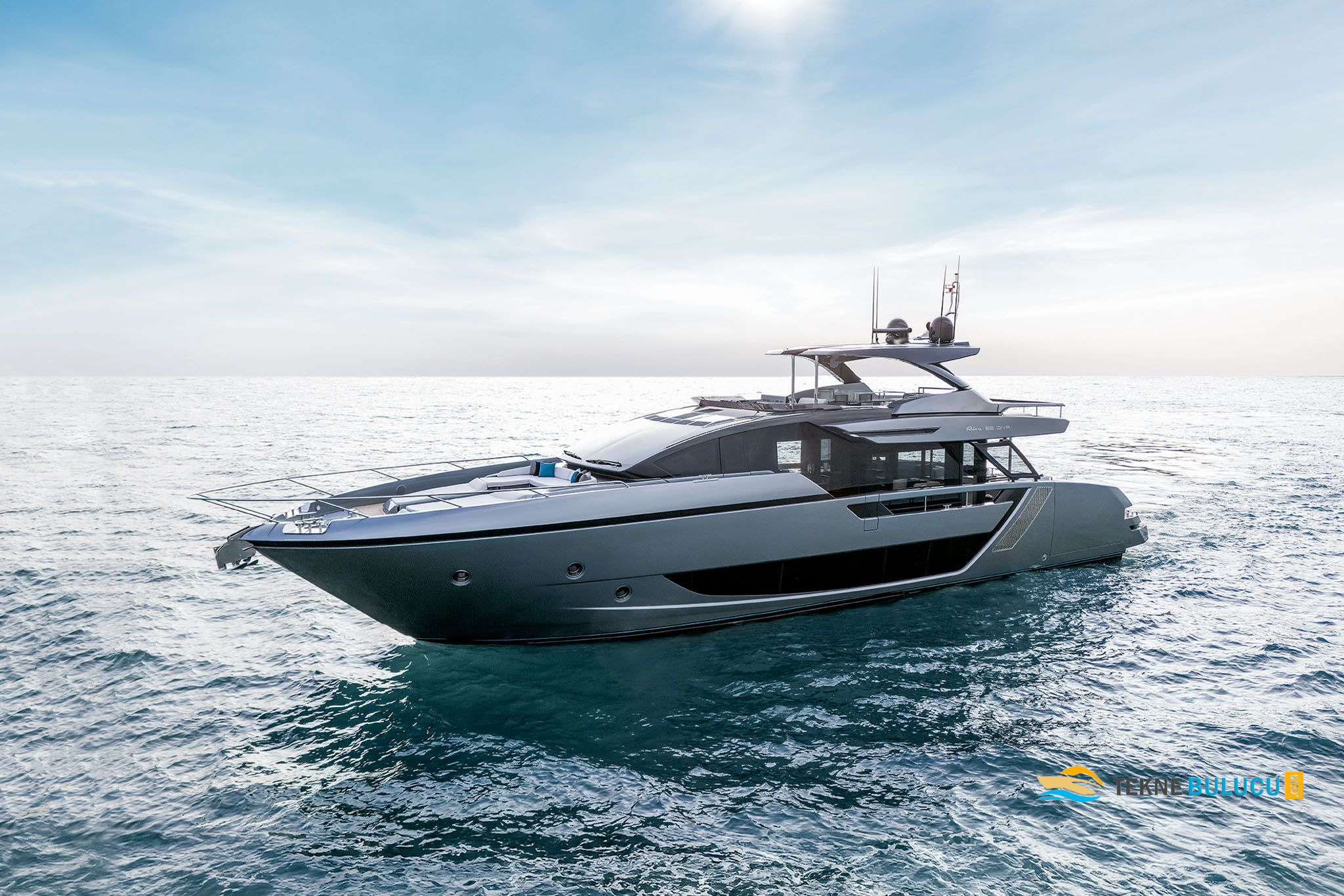 Riva 82 Diva 2023 iç mekan 3