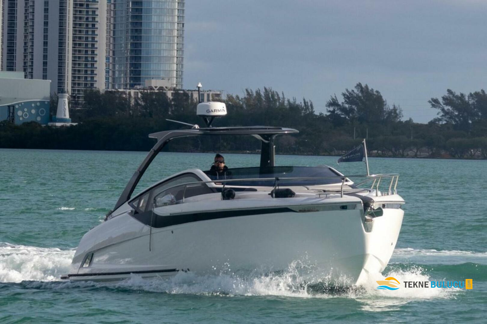 Fairline F//LINE 33 2024 iç mekan 3