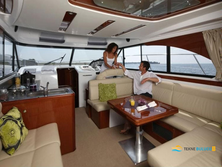 Beneteau Antares 42 2012 iç mekan 3