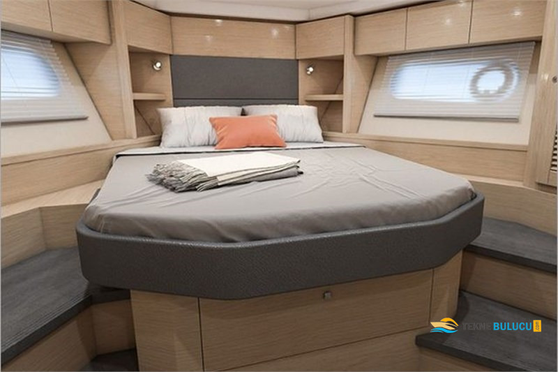 Beneteau Swift Trawler 47 2025 iç mekan 3