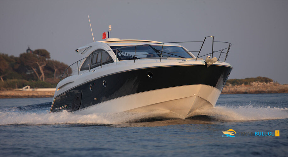 Beneteau Monte Carlo 42 2016 iç mekan 3