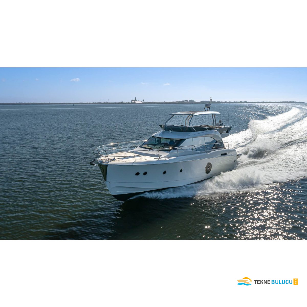Beneteau Monte Carlo 6 2019 iç mekan 3