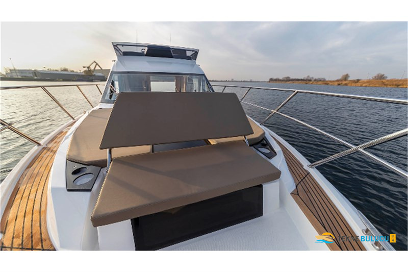 Galeon 360 Fly 2022 iç mekan 3