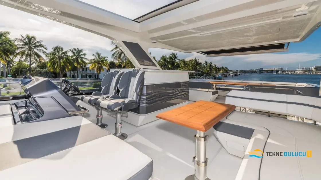 Galeon 680 Fly 2024 iç mekan 3