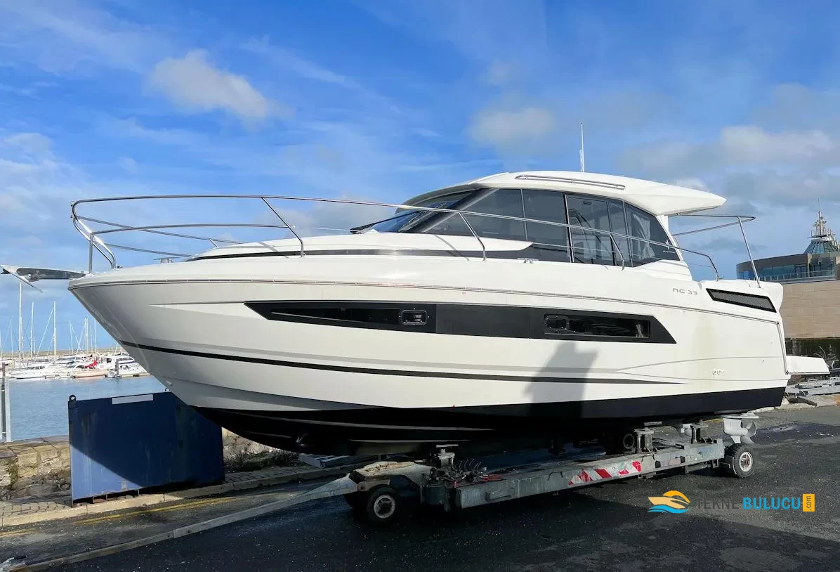 Jeanneau NC 33 2018 iç mekan 3
