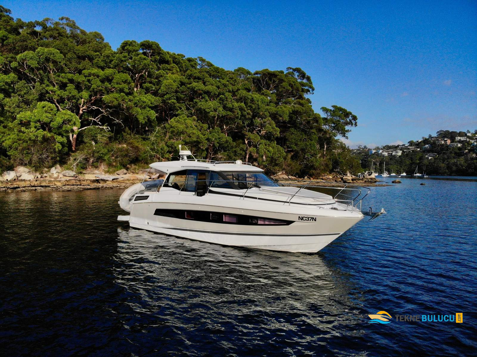 Jeanneau NC 37 2021 iç mekan 3