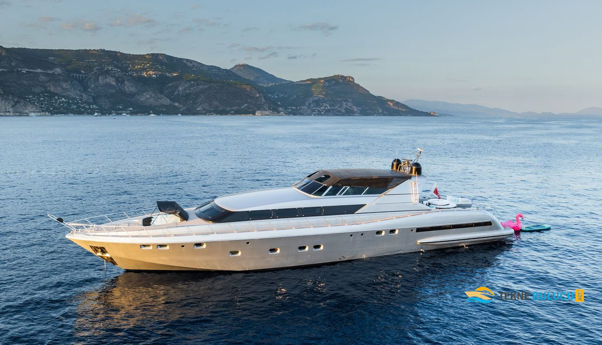 Mangusta 105 2008 iç mekan 3
