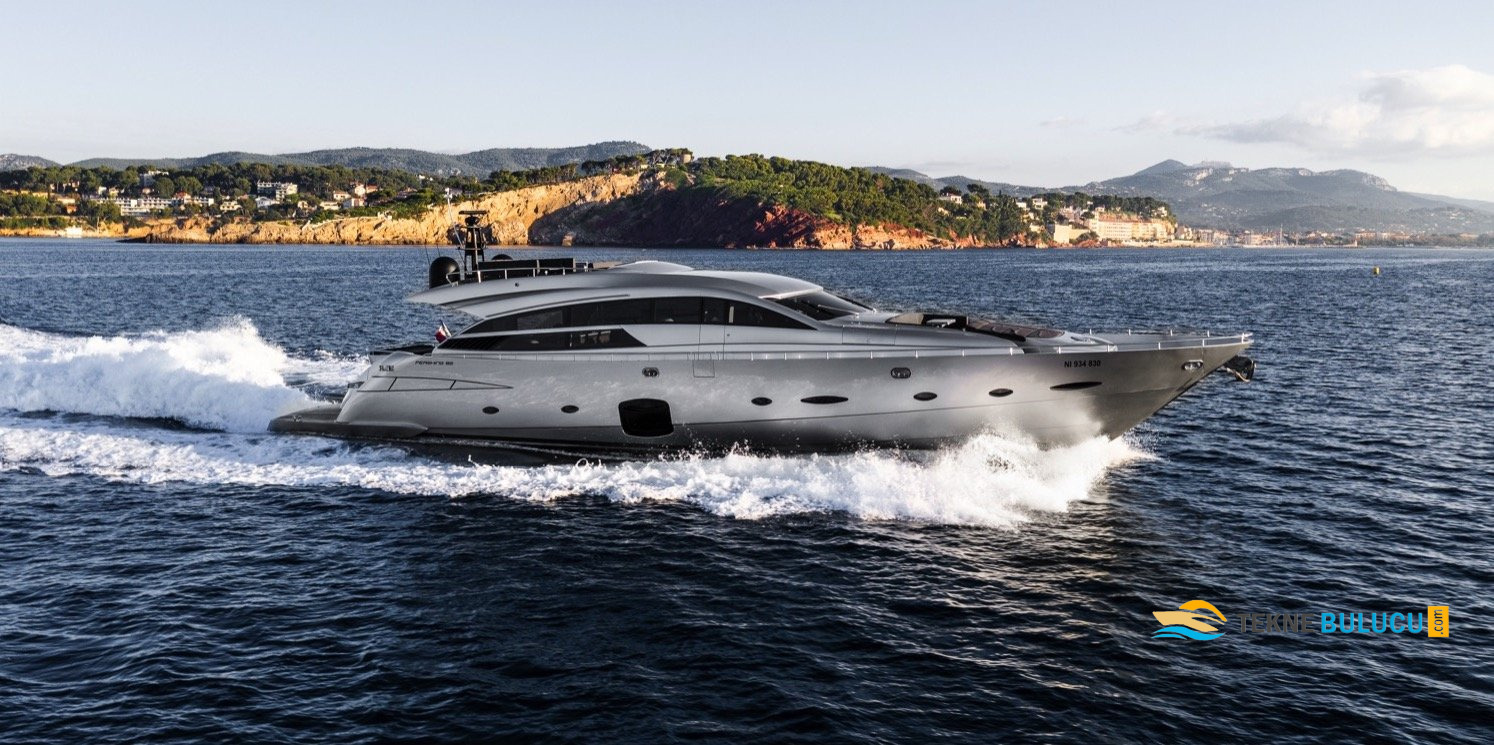 Pershing 92 2018 iç mekan 3