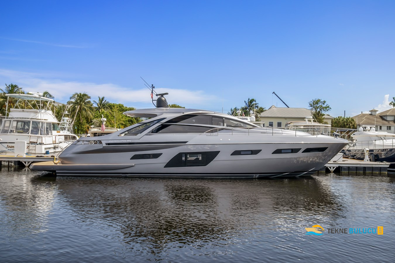 Pershing 7X 2021 iç mekan 2