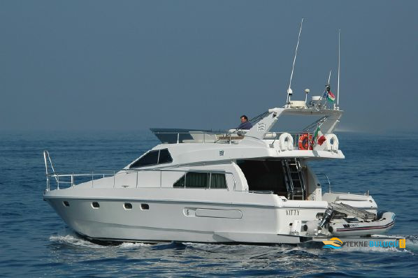 Ferretti 45 Fly 1992 iç mekan 3