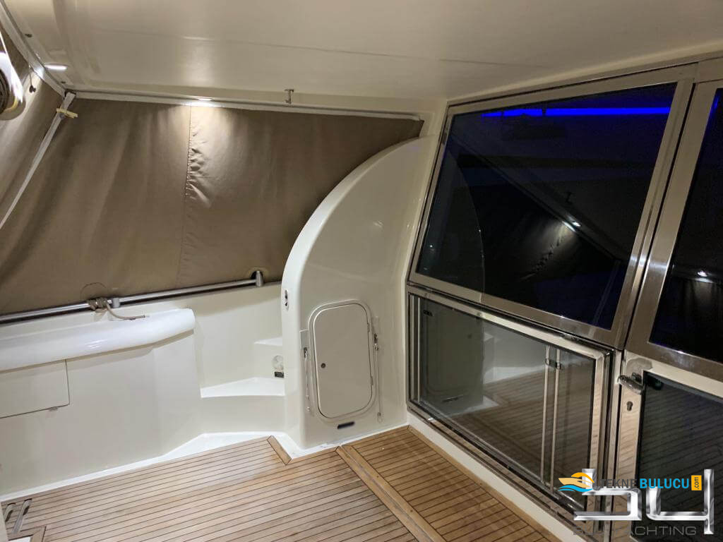 Ferretti 150 1997 iç mekan 3