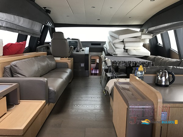 Ferretti 620 2003 iç mekan 3