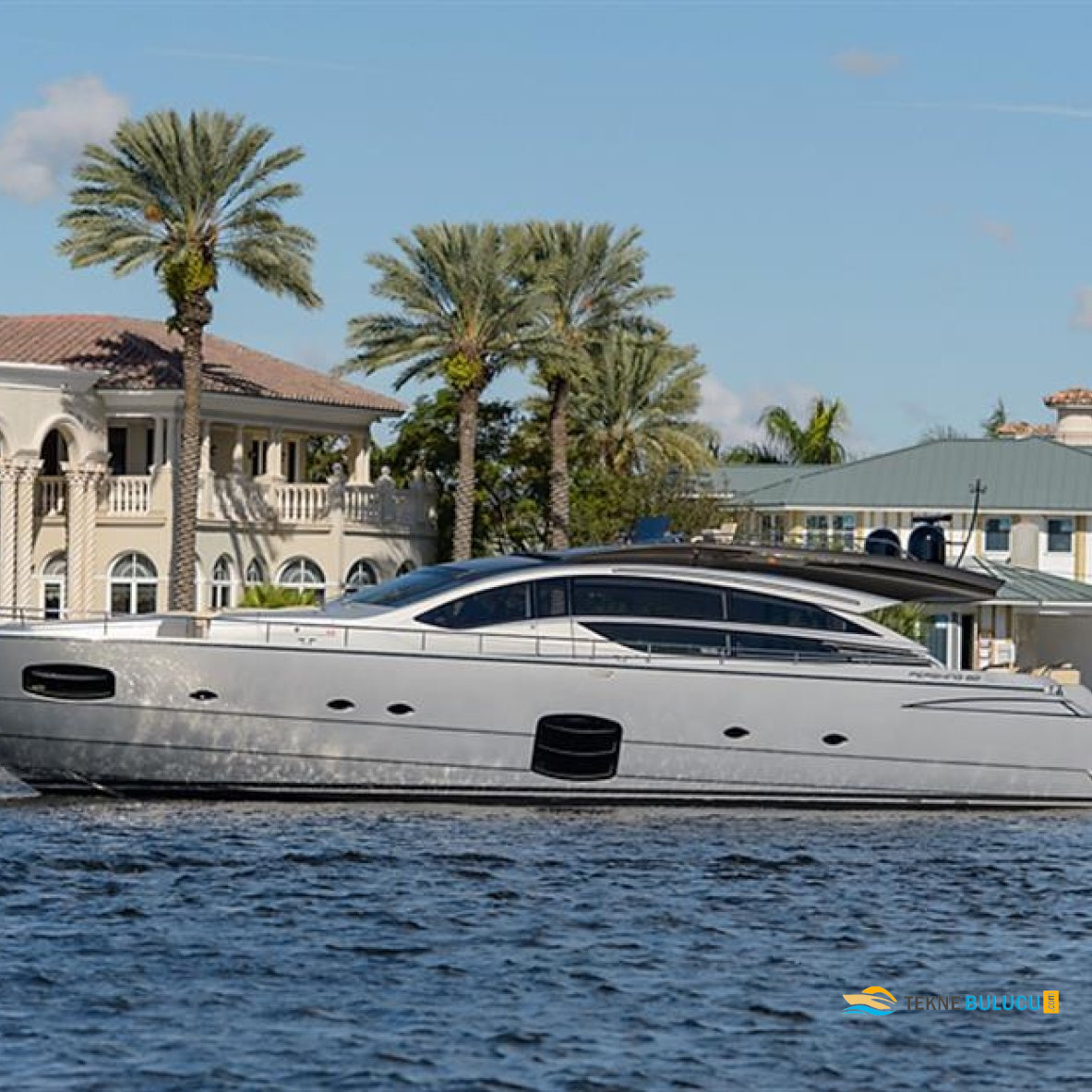 Pershing 82 2015 inceleme
