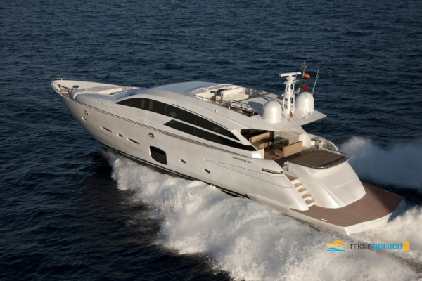 Pershing 92 2012 inceleme