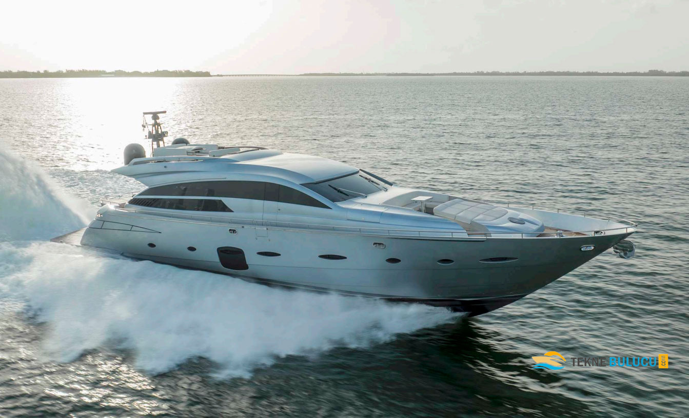 Pershing 92 2013 inceleme