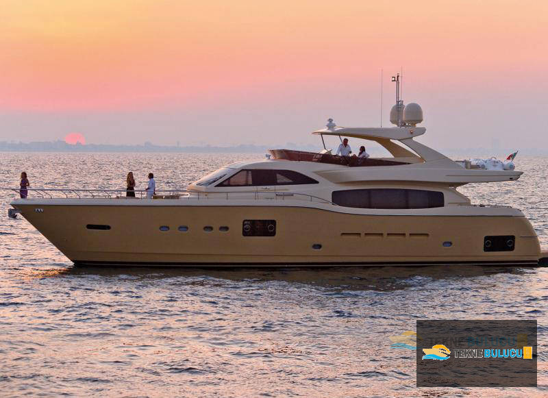 Ferretti Altura 840 2012 inceleme