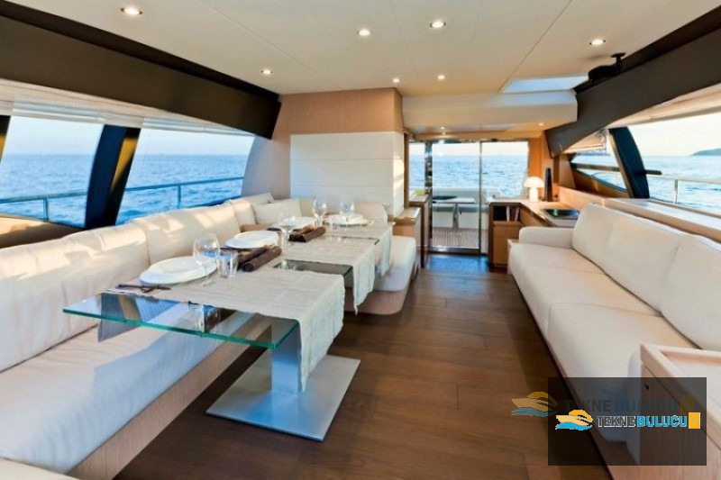 Ferretti 620 2012 iç mekan 1