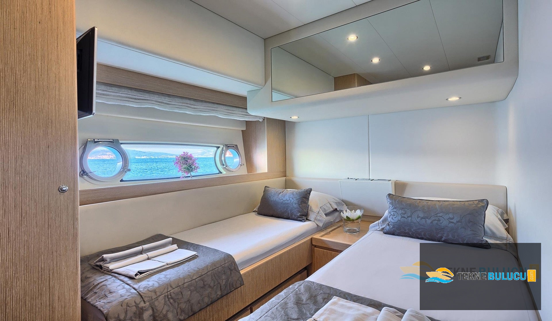 Ferretti 620 2012 iç mekan 2