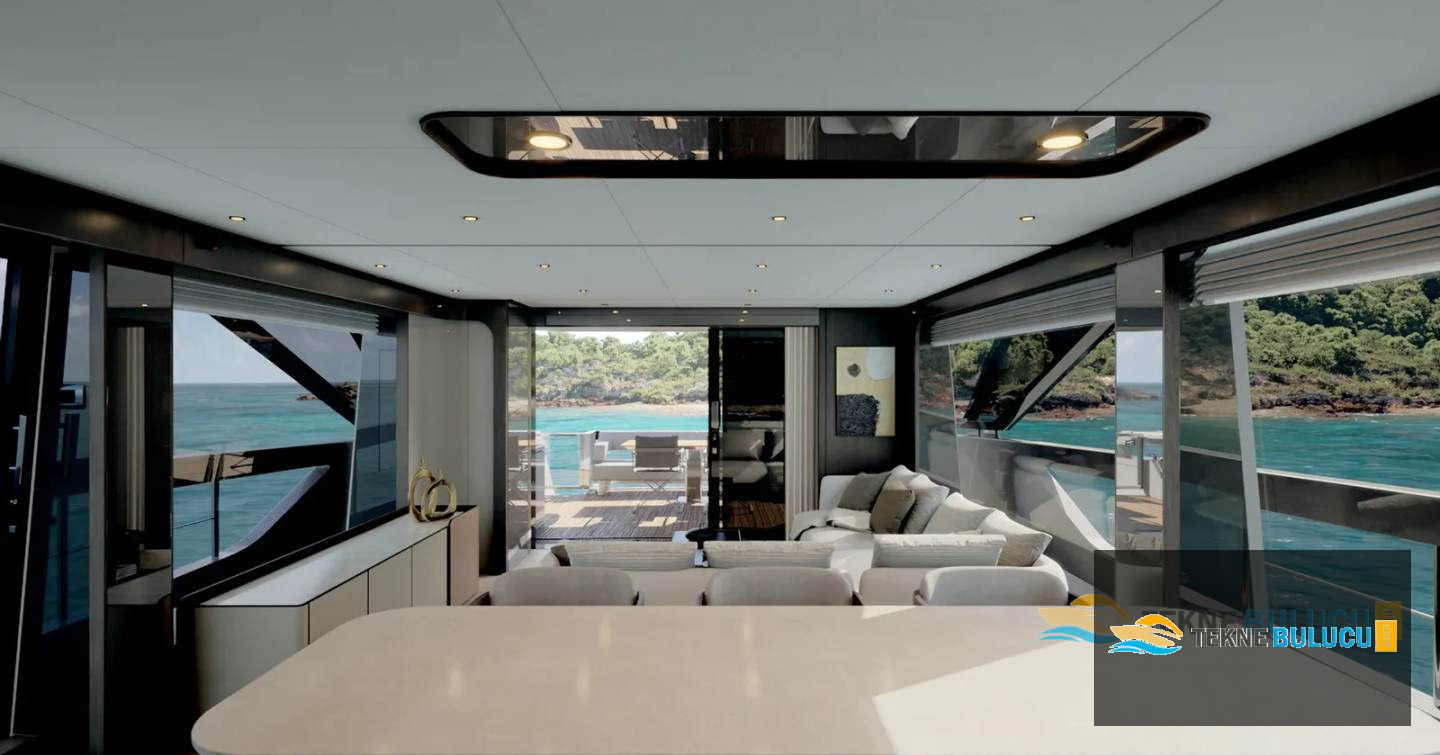 Ferretti 800 2013 iç mekan 2