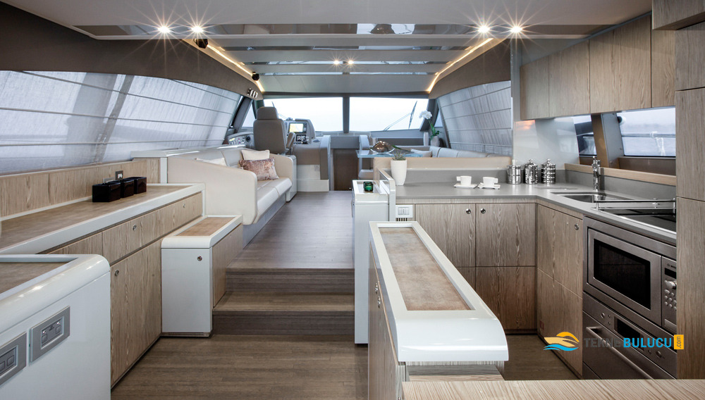 Ferretti 650 2014 iç mekan 1