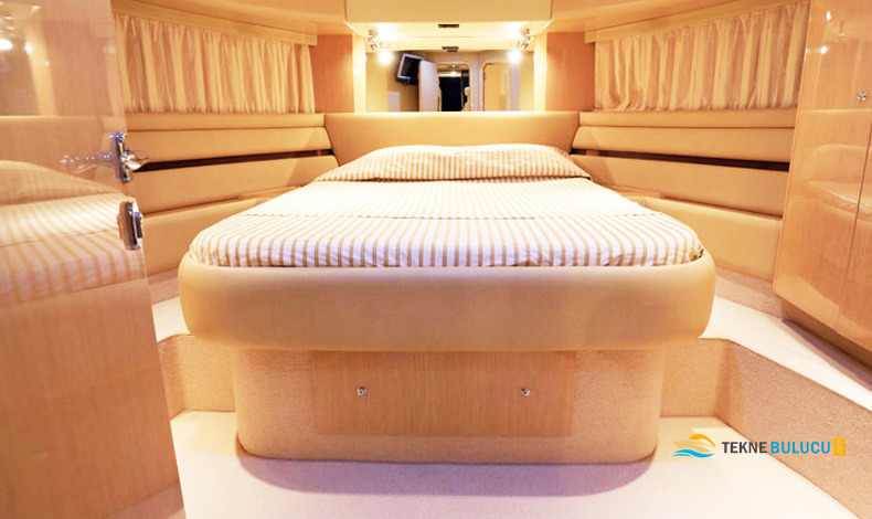 Ferretti 550 2020 iç mekan 2