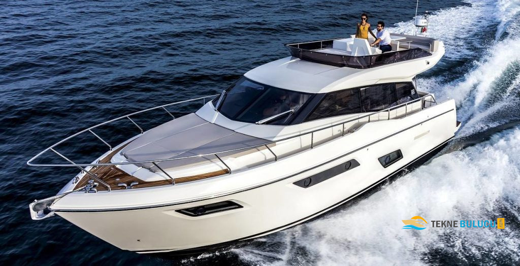 Ferretti 450 2016 iç mekan 1