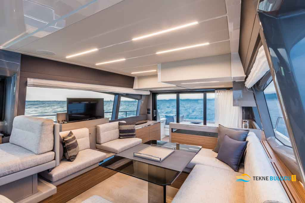 Ferretti 450 2019 iç mekan 2
