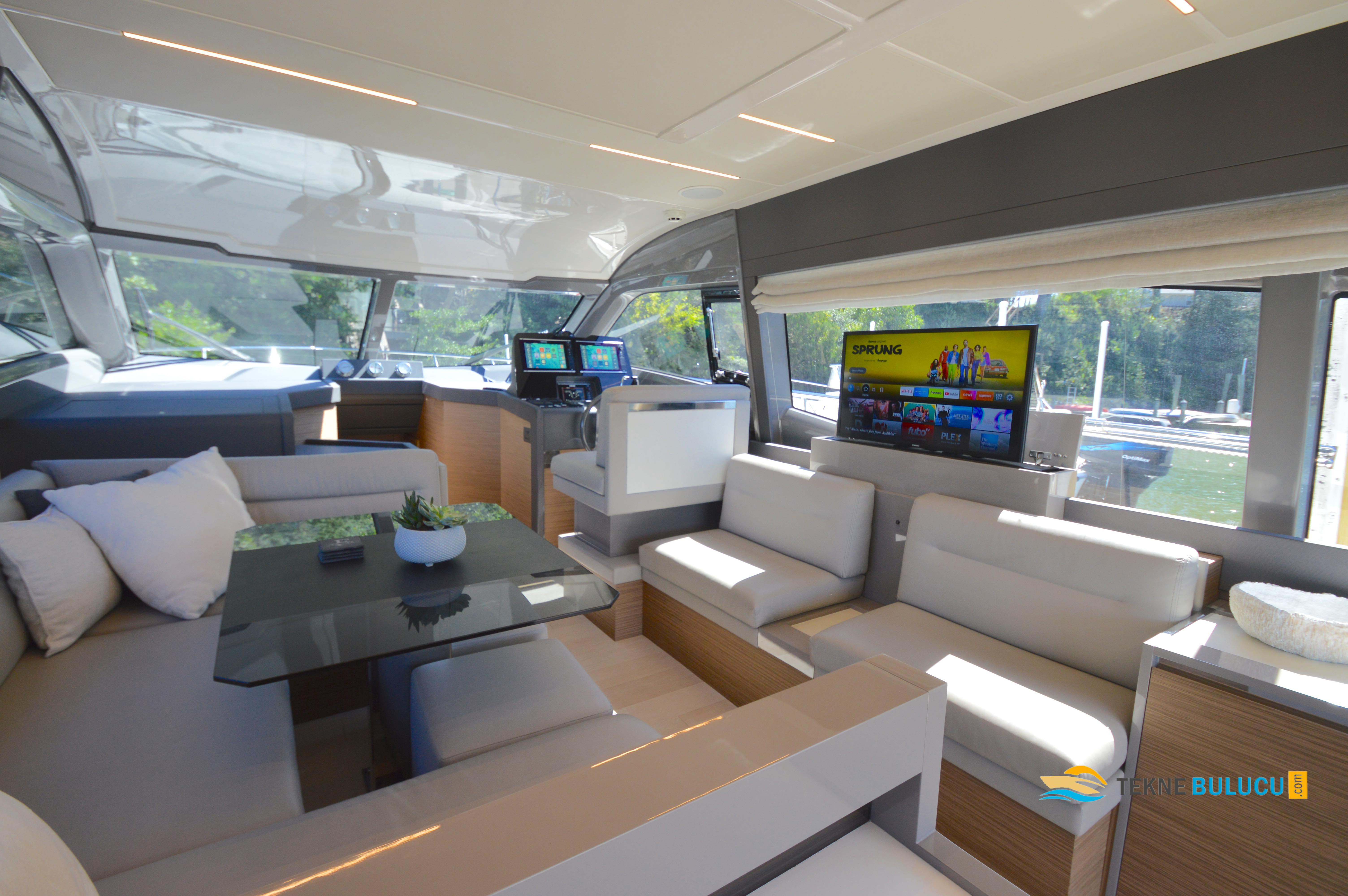 Ferretti 450 2020 iç mekan 1