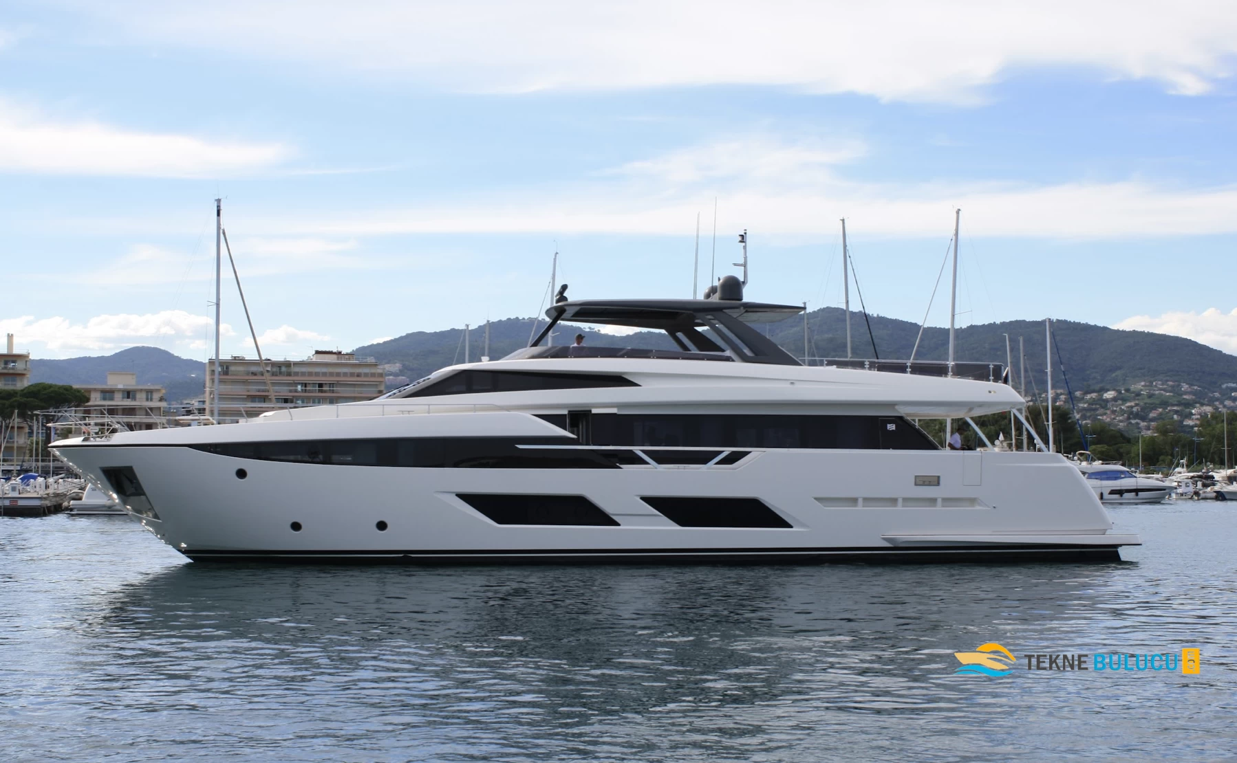 Ferretti 920 2023 inceleme