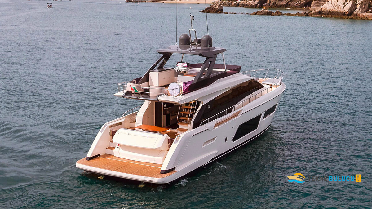 Ferretti 670 2018 iç mekan 2
