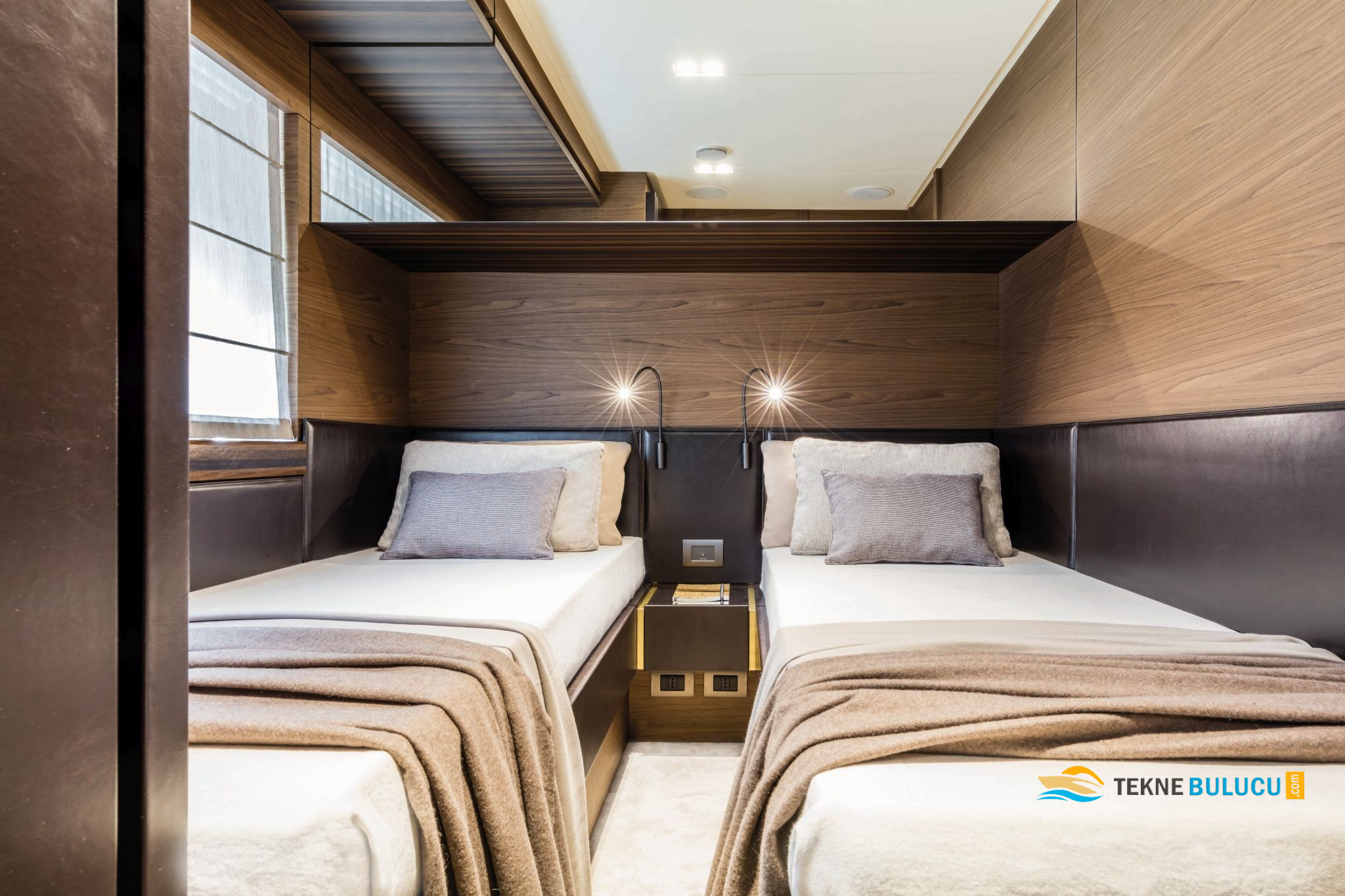 Ferretti 670 2020 iç mekan 1