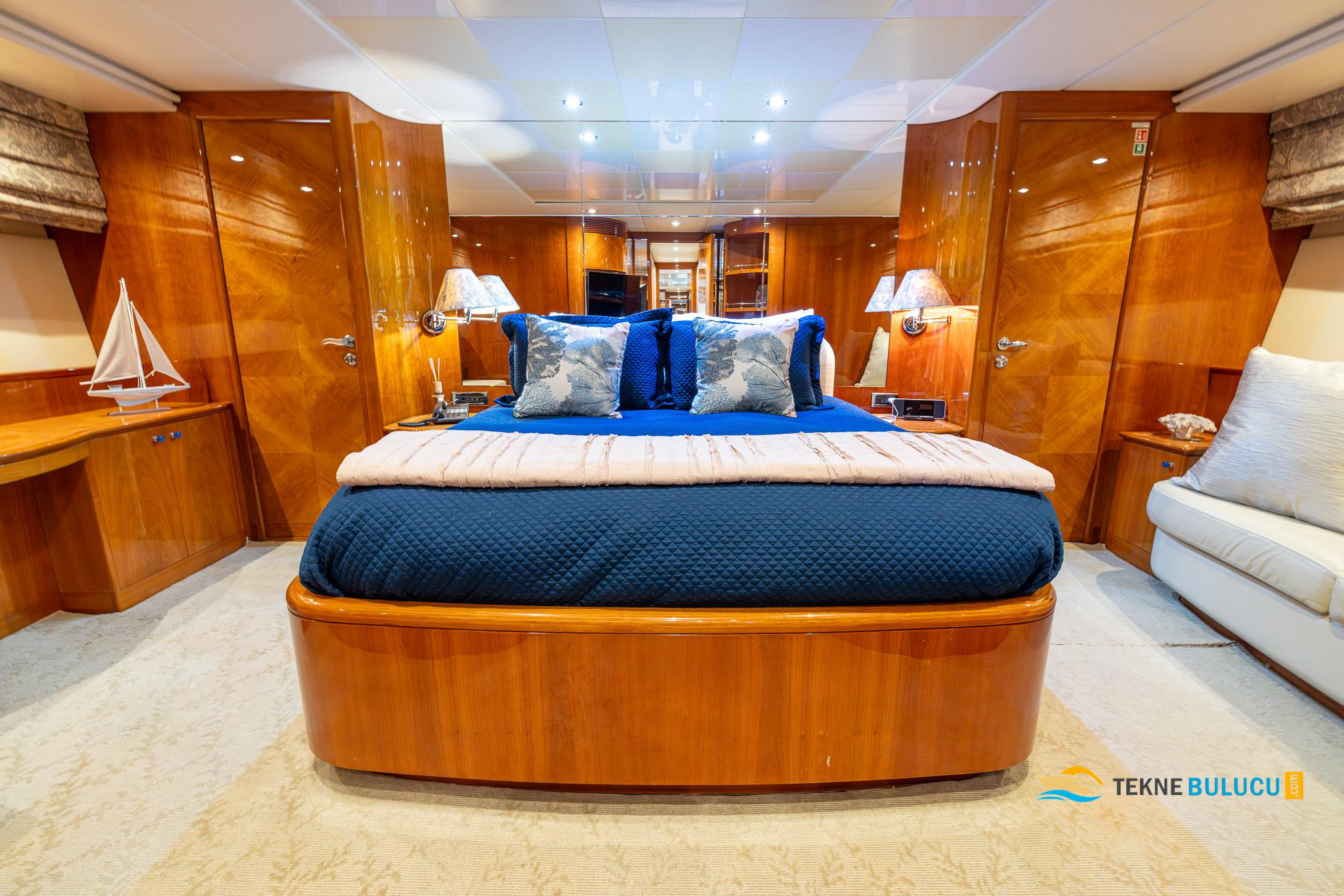 Azimut 100 Jumbo 1996 iç mekan 2